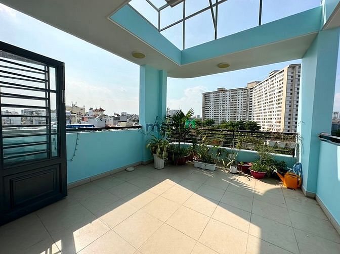Hình ảnh Căn Penthouse có ban công full nội thất