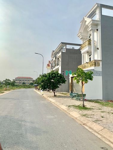 Hình ảnh Cần bán gấp lô 90m2 Trần Văn Giàu KDC Tên Lửa 2 có sổ hòng riêng