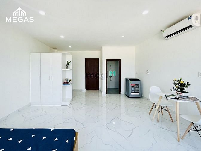 Hình ảnh Khai trương CHDV tại Lakeview An Phú,Bancol cửa sổ thoáng mát mới 100%