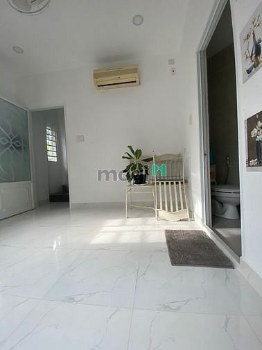 Hình ảnh Cho thuê nhà mới 100% - full nội thất - Hẻm thông Lê Quang Định góc 2