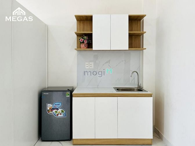 Hình ảnh Khai trương CHDV tại Lakeview An Phú,Bancol cửa sổ thoáng mát mới 100%