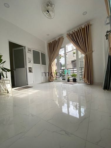 Hình ảnh Cho thuê nhà mới 100% - full nội thất - Hẻm thông Lê Quang Định góc 2