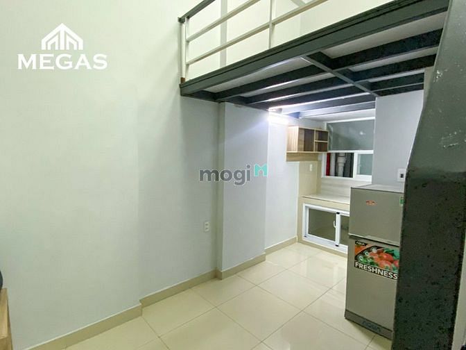 Hình ảnh Cho thuê phòng trọ cao cấp có gác ngay Tân Thuận Tây giá chỉ 4tr7
