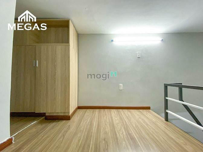 Hình ảnh Cho thuê phòng trọ cao cấp có gác ngay Tân Thuận Tây giá chỉ 4tr7