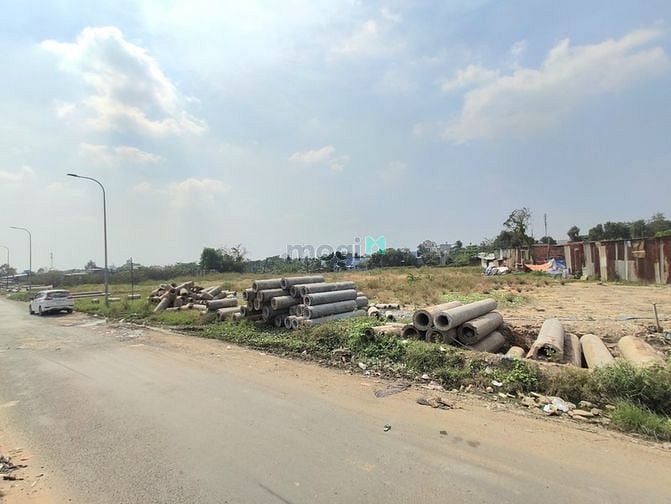 Hình ảnh Cho thuê đất trống 7000m2 mặt tiền đường Nguyễn Văn Bứa, Hóc Môn.