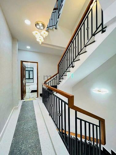 Hình ảnh Cho thuê nhà mới full nội thất cơ bản Hẻm 1073 Cách Mạng Tháng 8