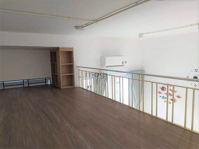 Hình ảnh Gác lửng + PHÒNG NGỦ riêng Máy lạnh _ Ban Công _ Chỉ thu phí điện nước