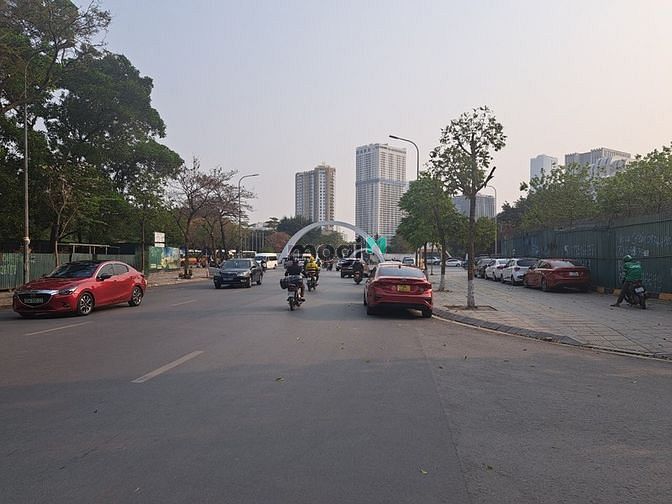 Hình ảnh Cho thuê nhà mặt phố Khúc Thừa Dụ - Cầu Giấy