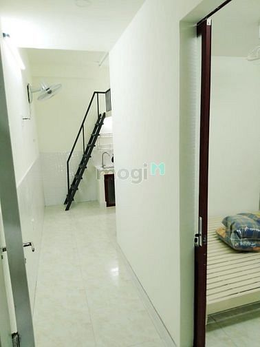 Hình ảnh Phòng trọ 1pn ngay Lê Văn Việt