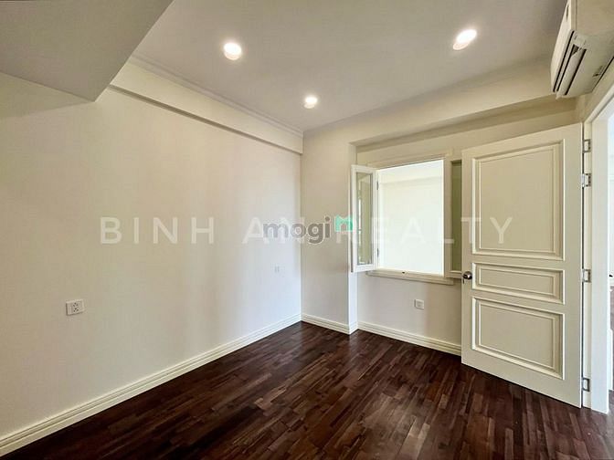 Hình ảnh Cho Thuê Penthouse Nội Thất Gỗ Cao Cấp Duy Nhất Tại Quận 2 Chỉ 35TR