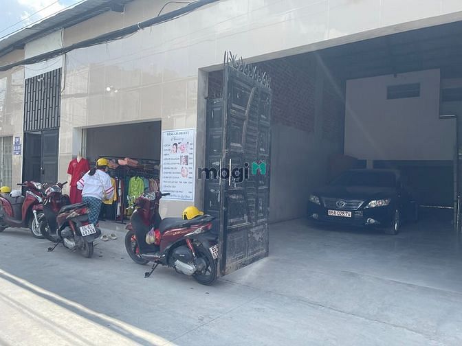 Hình ảnh Bán dãy nhà trọ có 6 phòng trọ + 3 căn nhà