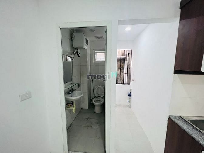 Hình ảnh Cho thuê CCMN Hoàng Văn Thái - 2 ngủ 1 khách *FULL ĐỒ -THANG MÁY*