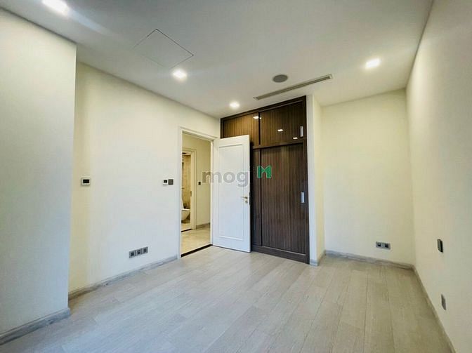 Hình ảnh Cho thuê CH Vinhomes Golden River Bason, Giá 16 Triệu, Ở liền