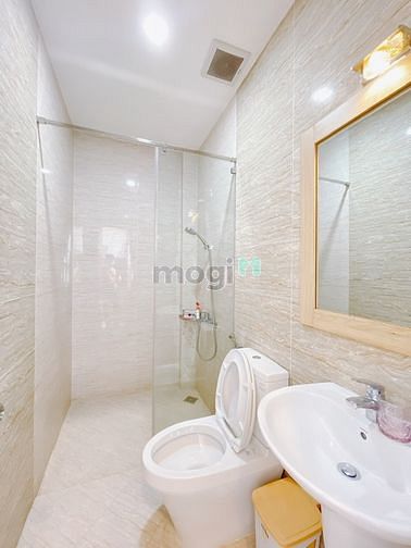 Hình ảnh Studio ban công tách bếp view sông Tôn Thất Thuyết Quận 4 sát Quận 1
