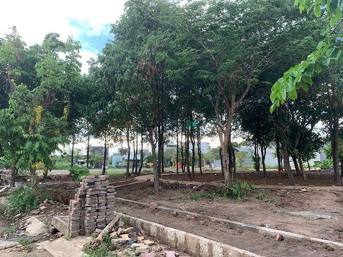 Hình ảnh Bán miếng đất 200m2, ngay đường Ngô Chí Quốc, thuộc KHU DÂN CƯ