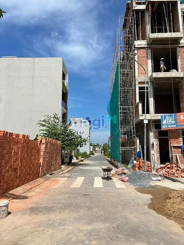 Hình ảnh CẦN TIỀN - Hạ giá lô đất TRƯỜNG THỌ - Đường 7M + VỈA HÈ - KDC YÊN TĨNH
