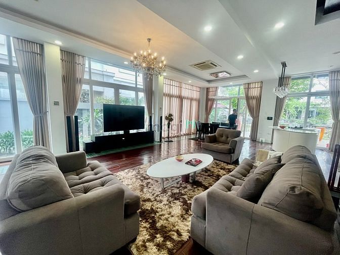 Hình ảnh Cho thuê biệt thự đơn lập Vinhomes Riverside, full nội thất sang trọng