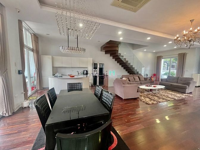 Hình ảnh Cho thuê biệt thự đơn lập Vinhomes Riverside, full nội thất sang trọng