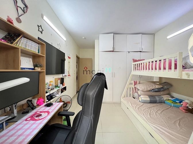 Hình ảnh Bán CHUNG CƯ Oriental Plaza, QUẬN TÂN PHÚ 106m2 chỉ 2tỷ Sẵn sổ