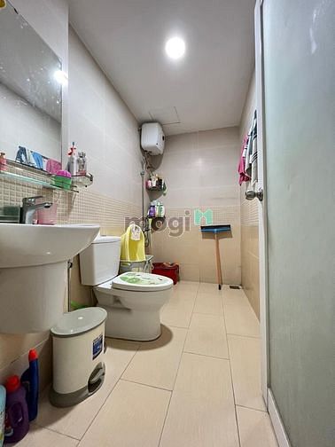 Hình ảnh Bán CHUNG CƯ Oriental Plaza, QUẬN TÂN PHÚ 106m2 chỉ 2tỷ Sẵn sổ