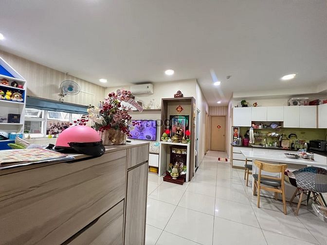 Hình ảnh Bán CHUNG CƯ Oriental Plaza, QUẬN TÂN PHÚ 106m2 chỉ 2tỷ Sẵn sổ