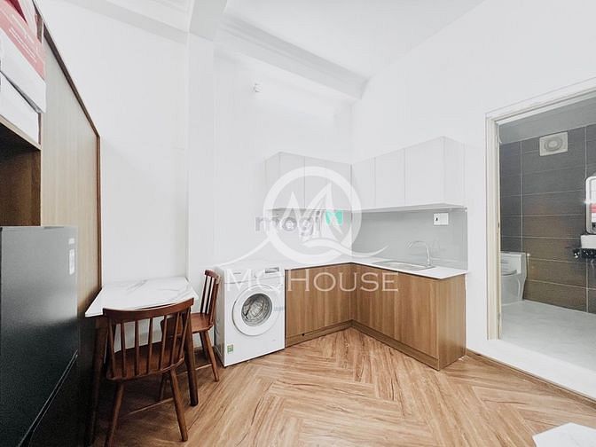 Hình ảnh 💯 Căn Hộ 1PN 50m2 View Hoàng Sa, Gần cầu Thị Nghè - Ban công lớn