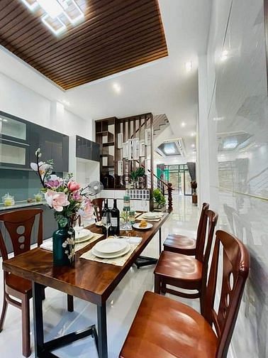 Hình ảnh Chủ đang cần ra căn nhà Nguyễn Trãi, quận 1 chỉ 1,915 tỷ 48m2 SHR