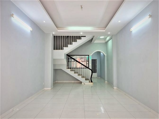 Hình ảnh Bán nhà huỳnh tấn phát quận 7 chỉ 3.2 tỷ 50m2