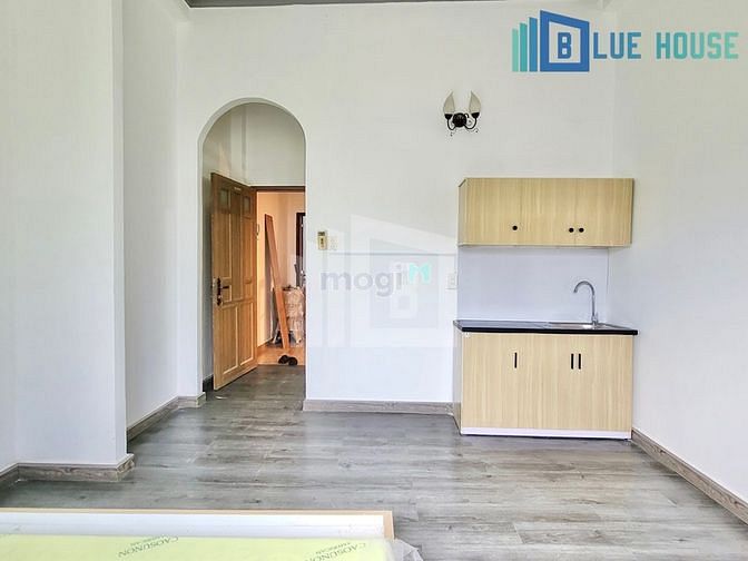 Hình ảnh Căn Hộ Ban Công - Cửa Sổ Kính - Bv Thống Nhất - Cv Lê Thị Riêng