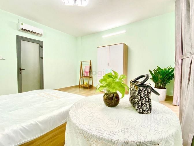 Hình ảnh Cho thuê Studio rộng 40m2, Ban công, Full nội thất Sát Lotte Quận 7