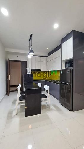 Hình ảnh Cơ hội trở thành cư dân CH Cao cấp SAIGON TOYAL Q4 60m2 chỉ 2tỷ SHR