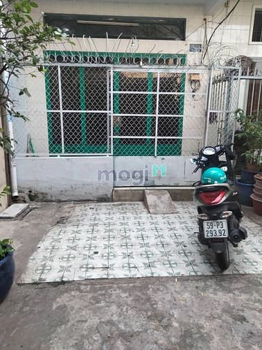 Hình ảnh Nhà nguyên căn, (4.5mx15m) - Bành Văn Trân
