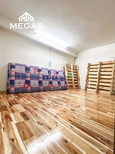 Hình ảnh duplex giá siêu hạt dẻ ngay chân cầu bông