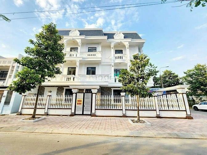 Hình ảnh SIÊU PHẨM BIỆT THỰ trung tâm thành phố biên hòa