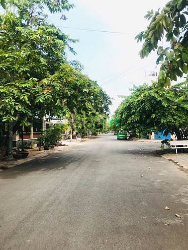 Hình ảnh Bán đất đường rộng 12m có lề đường gần đại học Văn Lang 5x22m