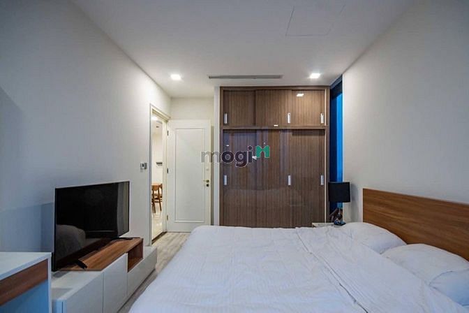 Hình ảnh Cho thuê VINHOMES GOLDEN RIVER 1PN giá tốt