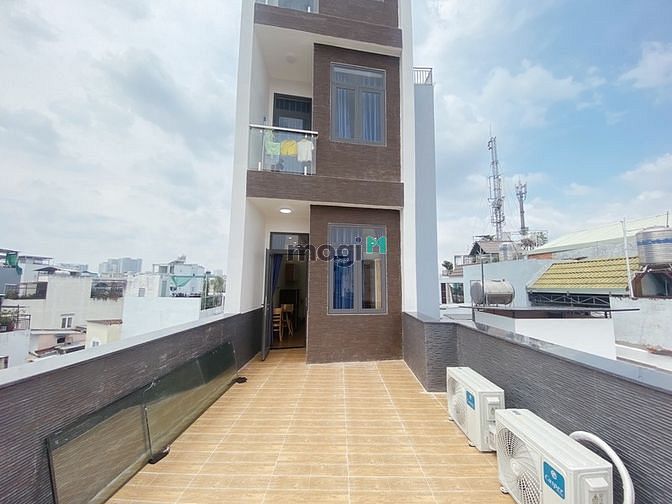 Hình ảnh Studio ban công to chà bá ngay Tôn Đản Quận 4 gần ĐH NTT , ĐH Luật