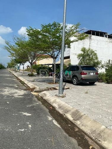 Hình ảnh Bán lô 80m2 KDC Tên Lửa 2 liền kề KCN Bonchenđường 20m, SHR, xây tự do
