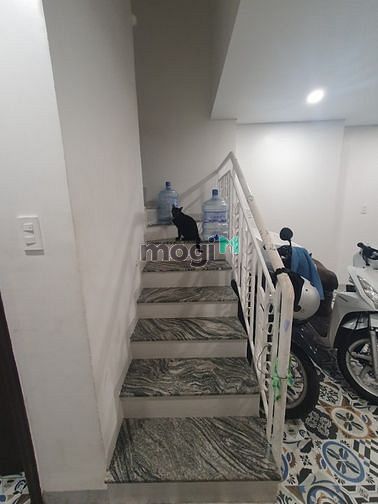 Hình ảnh Cần bán nhà đang cho làm CHDV dòng tiền ổn định