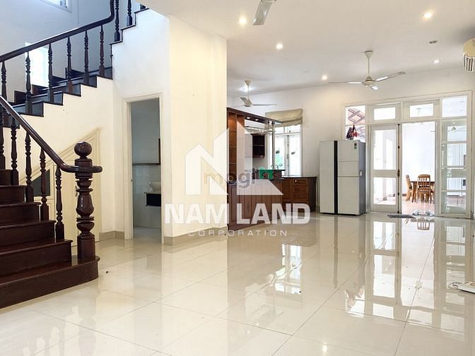 Hình ảnh 😊Cho thuê Villa – Biệt thự cao cấp ở Đường Nguyễn Bá Huân😊