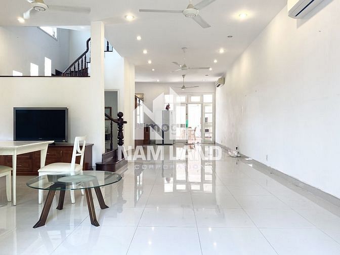 Hình ảnh 😊Cho thuê Villa – Biệt thự cao cấp ở Đường Nguyễn Bá Huân😊