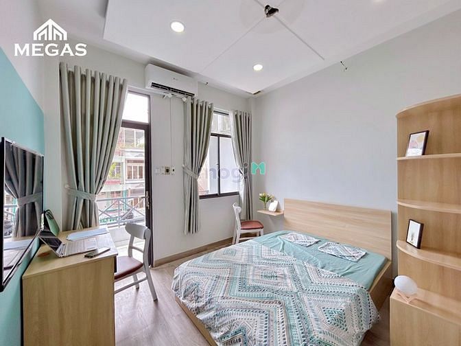 Hình ảnh Cho Thuê Căn Hộ Ban Công Lớn Quận 1 Bếp Tách Riêng Giá Rẻ