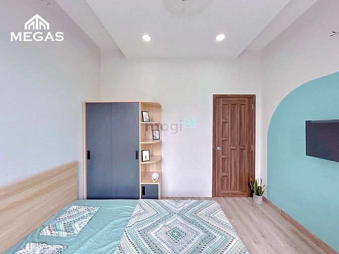 Hình ảnh Cho Thuê Căn Hộ Ban Công Lớn Quận 1 Bếp Tách Riêng Giá Rẻ