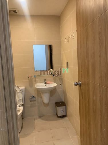 Hình ảnh Cho thuê căn Full bàn ghế văn phòng 9 TRiệu- Charmington*** Quận 10