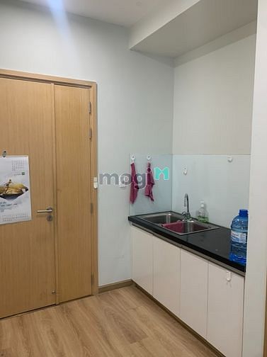 Hình ảnh Cho thuê căn Full bàn ghế văn phòng 9 TRiệu- Charmington*** Quận 10