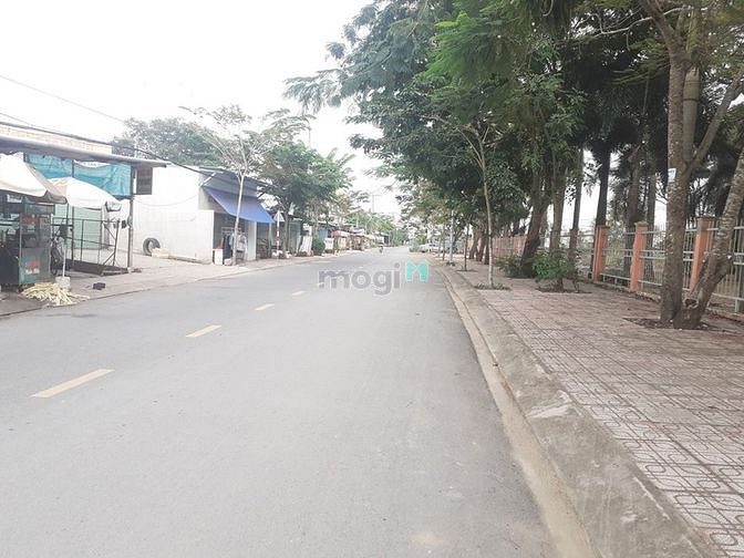 Hình ảnh Bán đất Long An, Cần Đước 90m2 thổ, 900tr đường 12m nhựa KDC đông đúc