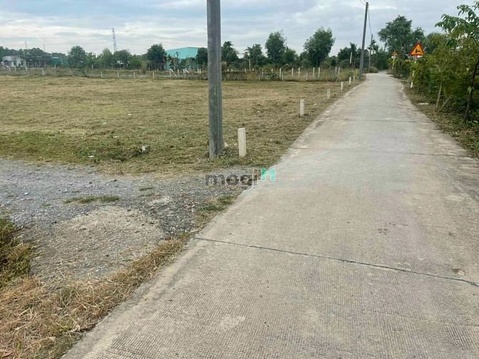 Hình ảnh Bán đất Cần Giuộc QL50 300m2 full thổ cư giá 8tr/m2 kế s.thị Coop Mart
