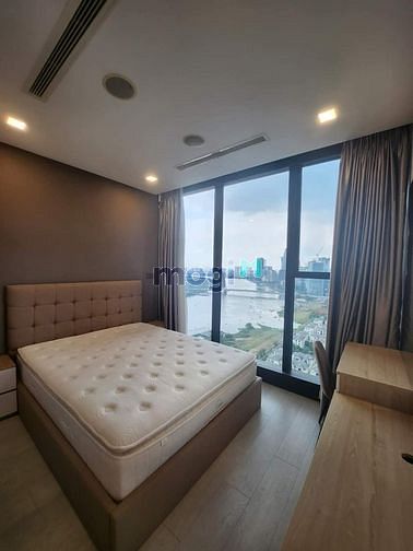 Hình ảnh Vinhomes Golden River  - 2 Bedrooms, River View   - Giá: 3 tỷ 670 tr