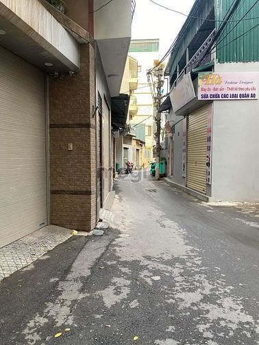 Hình ảnh Siêu Rẻ Bán Đất Tặng Nhà 2 Tầng Lạc Long Quân 132m2 Giá 11.8tỷ