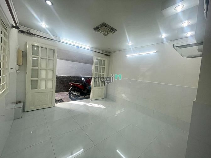 Hình ảnh Cho thuê nhà  Điện Biên Phủ P22 Bình Thạnh 9 triệu 2 phòng